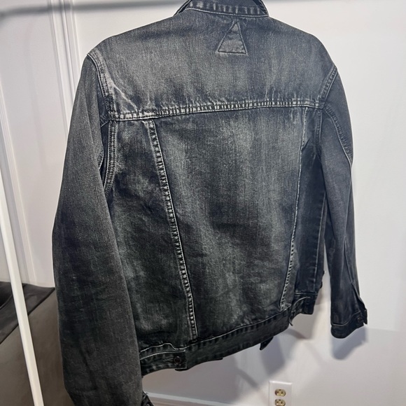 BLACK JEWEL JEANS JACKET // SIGNATURE 8 // Size S 🖤 - Picture 5 of 5